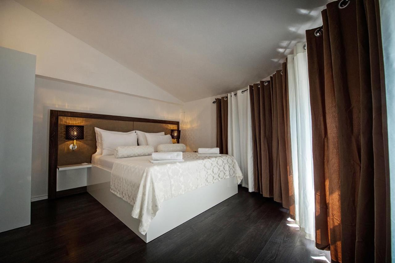Seaside Apartments With A Swimming Pool Zecevo Rtic, Rogoznica - 8366 Esterno foto